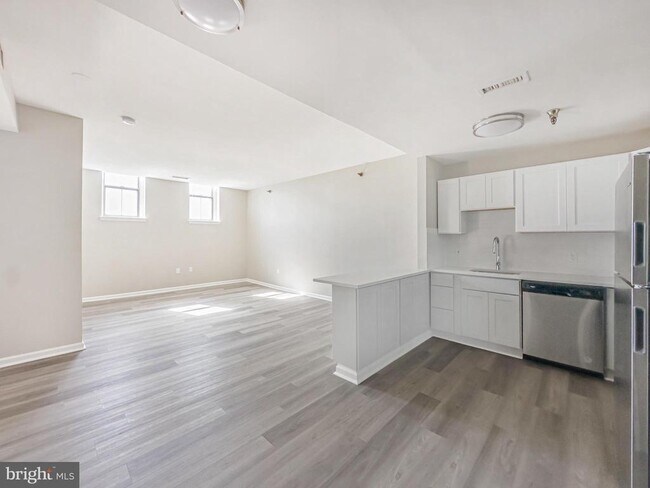 Foto del edificio - 148 N 4th St