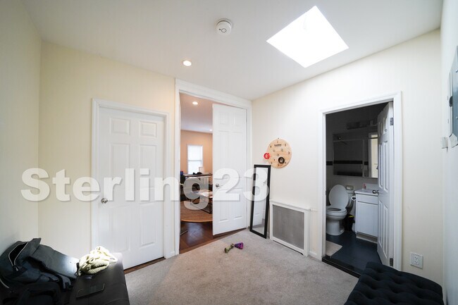 Foto del edificio - 2233 24th St