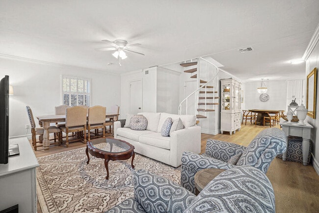 Building Photo - 941 Ocean Dr