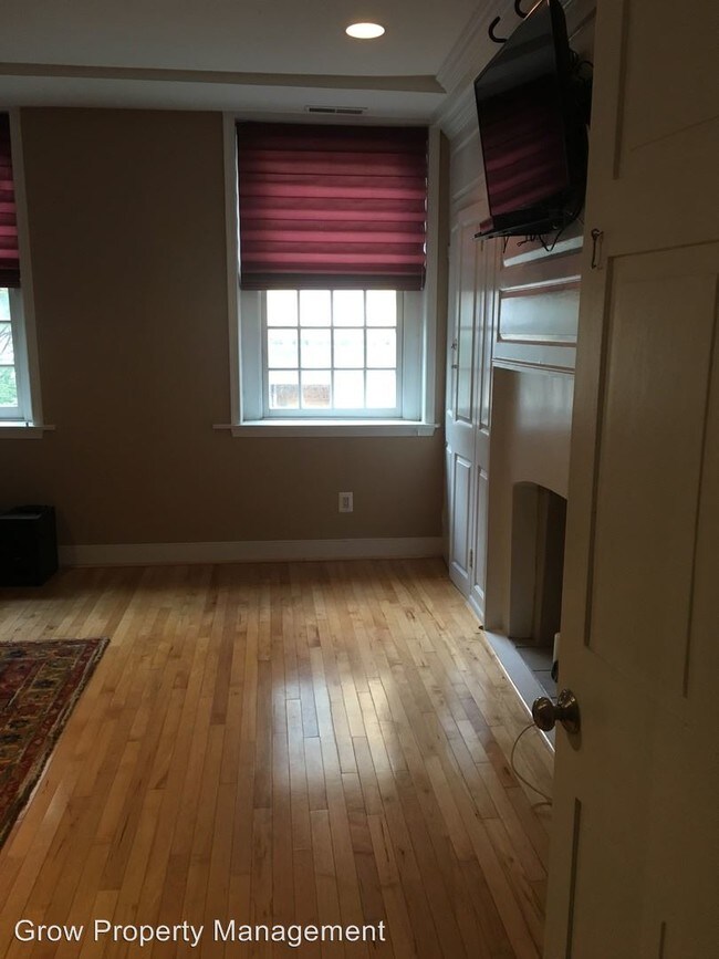 Building Photo - 2 br, 1 bath House - 126-128 Arch Street, #4