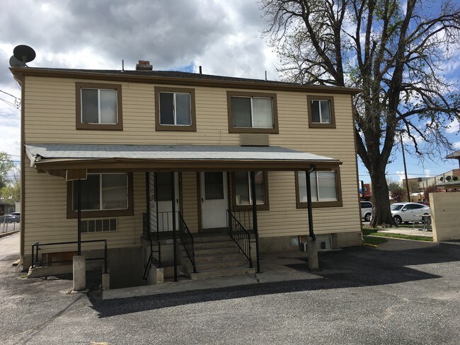 Foto del edificio - 846 E 25th St