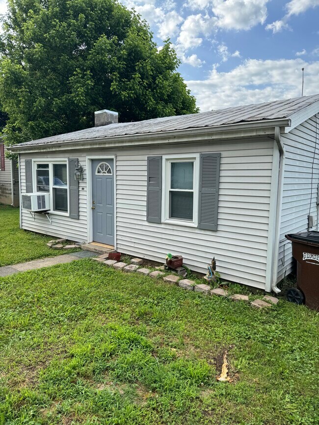 Foto del edificio - 741 Carlisle St