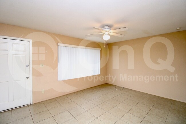 Building Photo - 1721 W Wagoner Rd