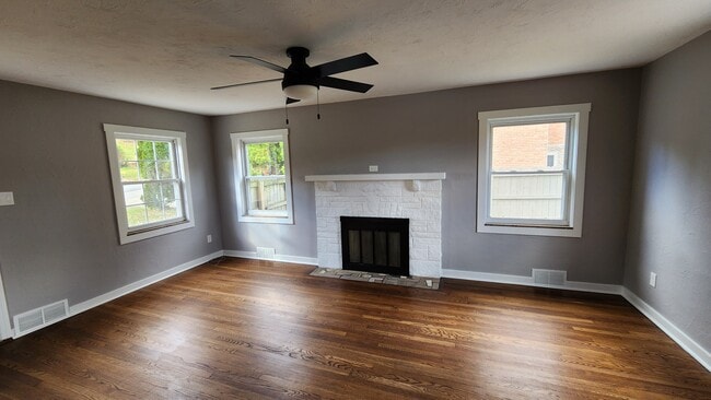 Building Photo - 4521 Gardenville Rd