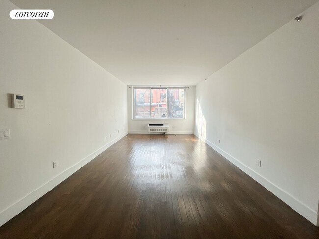 Building Photo - 178 E 117th St