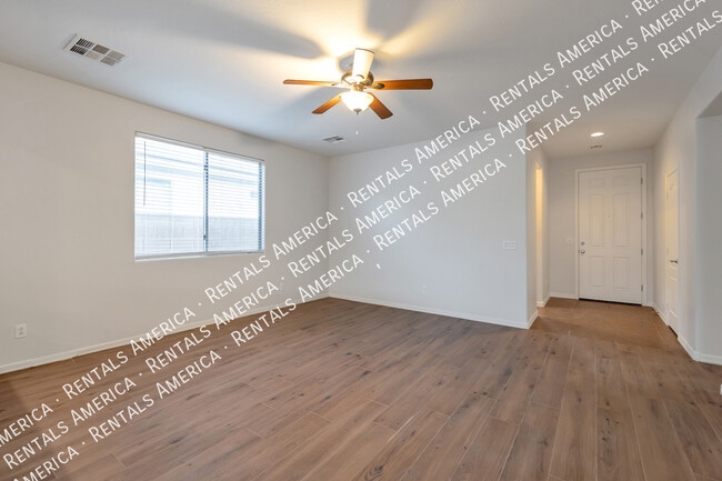 Foto del edificio - 1278 W Stephanie Ln