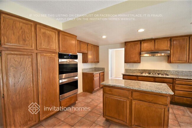 Building Photo - 3100 Regency Way