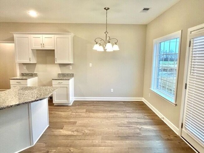 Foto del edificio - Now Leasing a 4-bedroom 2.5 bath home in Millington