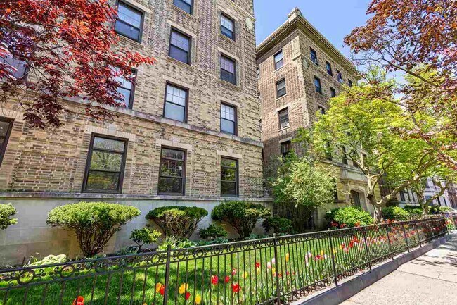 Foto del edificio - 1000 Hudson St