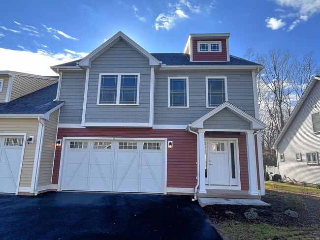 Building Photo - 22 Newbury Ct