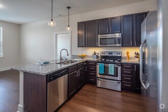 Interior Photo - The Luxe at Indian Lake Village