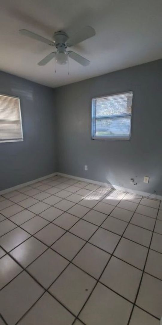 Foto del edificio - 9414 N Mulberry St