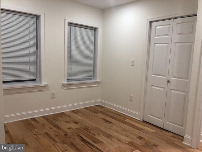 Foto del edificio - 1706 N Marshall St