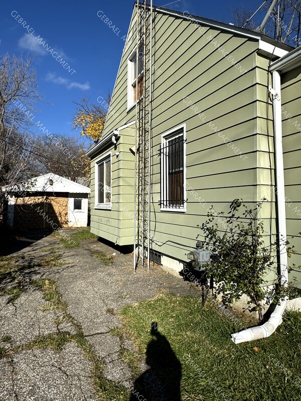 Foto del edificio - 620 W Ridgeway Ave