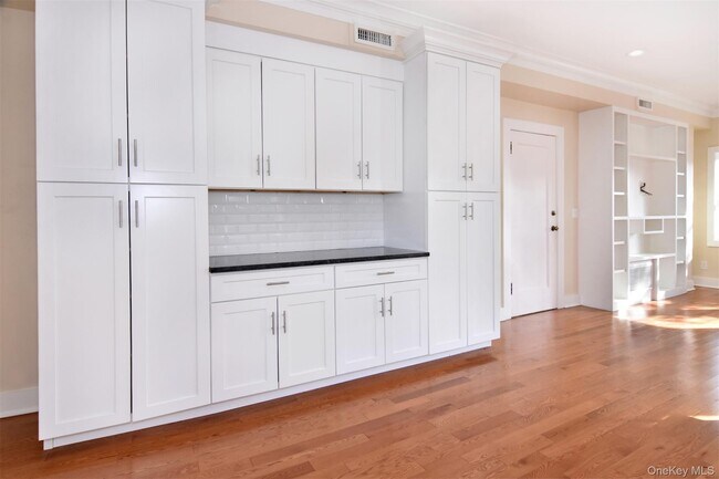 Foto del edificio - 519 Fifth Ave