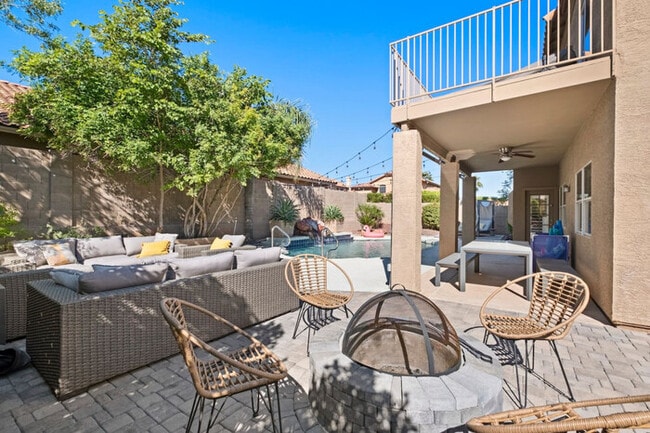 Building Photo - Sunny Retreat in Shadow Mountain Sanctuary...