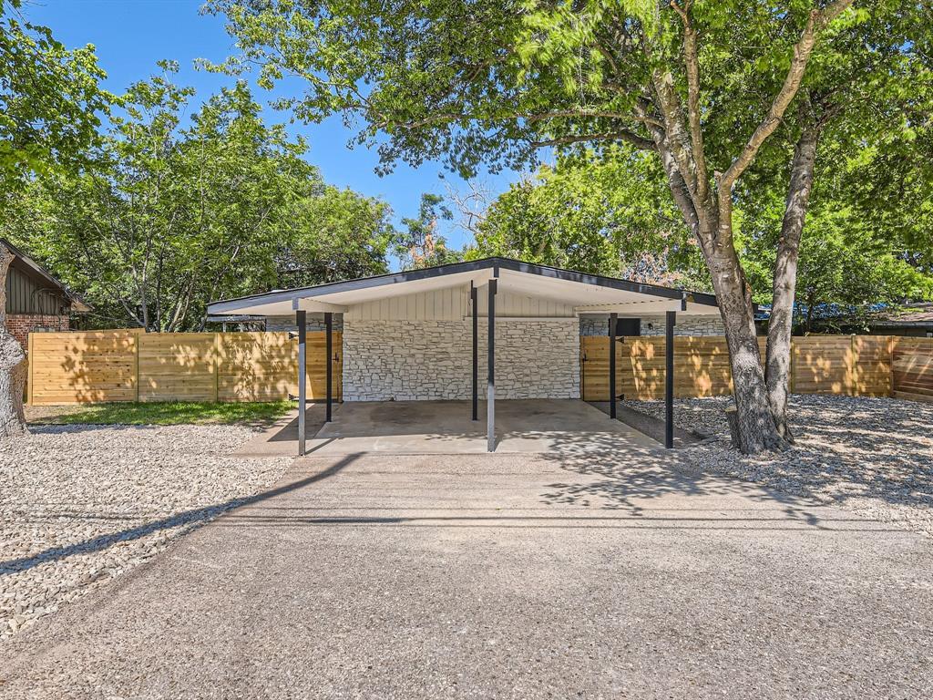 Foto principal - 3004 Burleson Rd