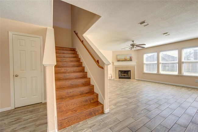 Building Photo - 18035 Mossy Creek Ln