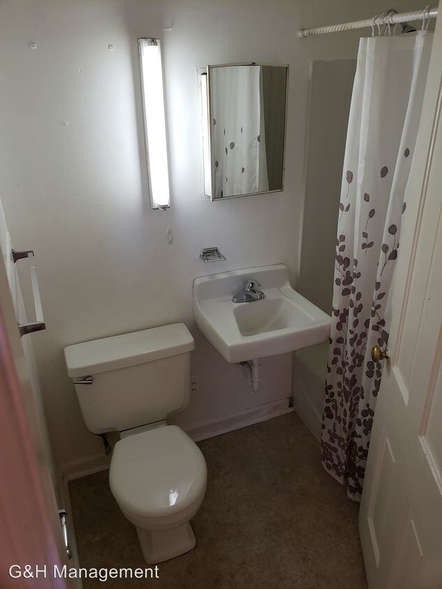 Foto del edificio - 1 br, 1 bath Apartment - 325 Central Ave #1