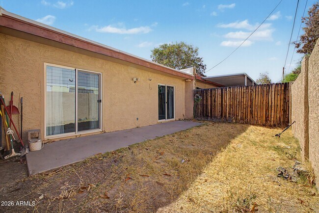 Building Photo - 5209 N 18th Dr