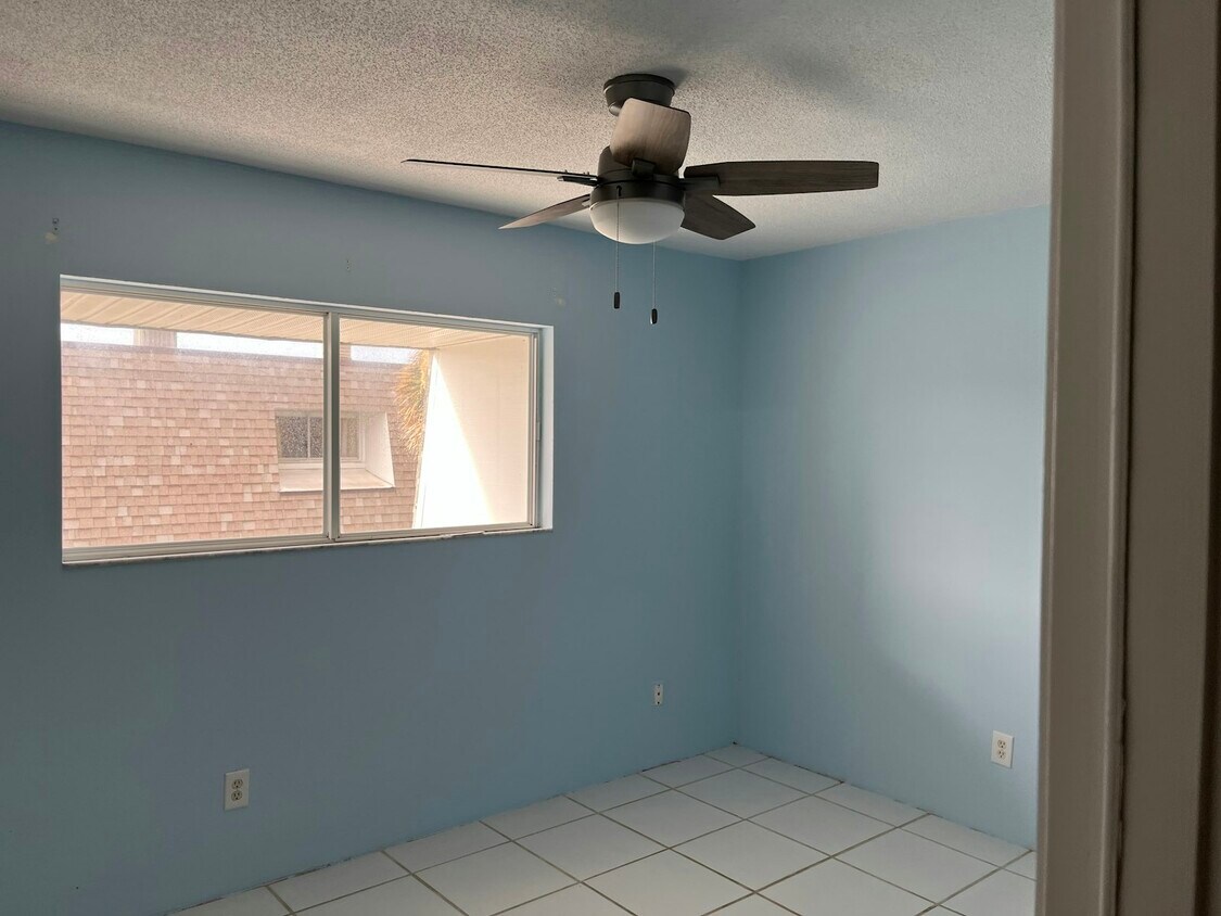 Foto del edificio - 55 Vining Ct