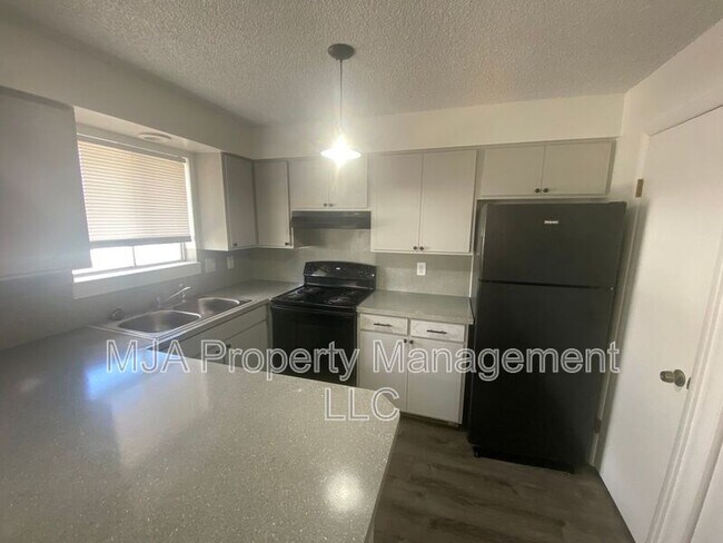 Building Photo - 1428 W 300 N