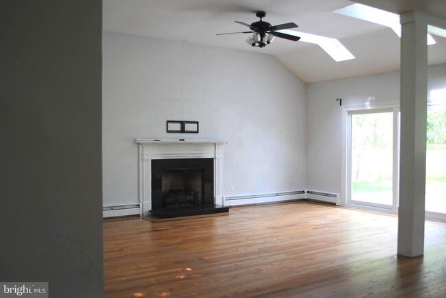Building Photo - 403 Brinton Lake Rd
