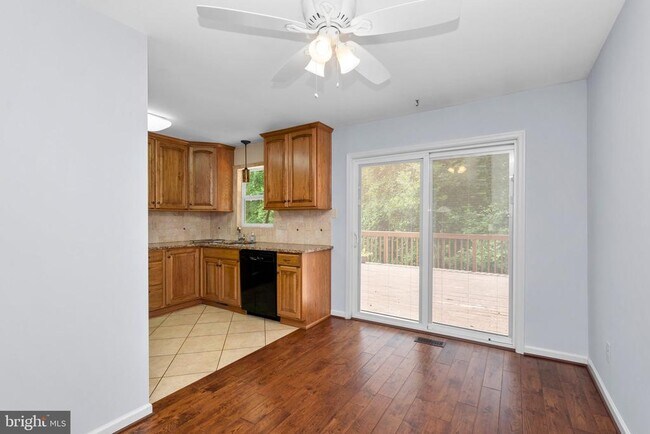 Foto del edificio - 3411 Santee Rd