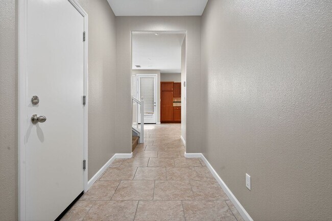 Foto del edificio - 3751 Amity Ln