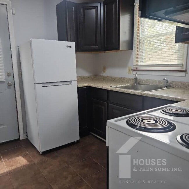 Building Photo - 4612 Moorefield Memorial Hwy