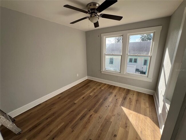 Foto del edificio - 713 Davis St