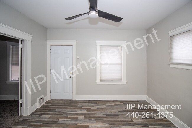 Foto del edificio - Vibrant 2 Bedroom Unit in Cleveland OH