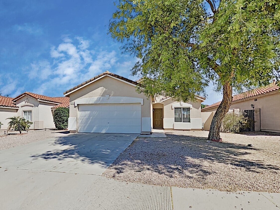 Primary Photo - 8124 E Osage Ave