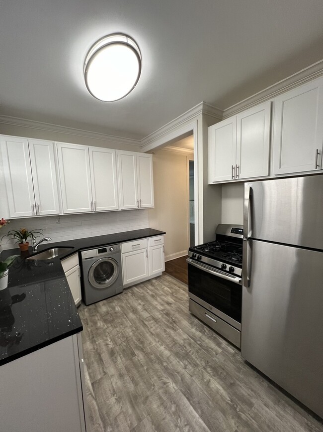 Foto del edificio - 1132 Maple Ave