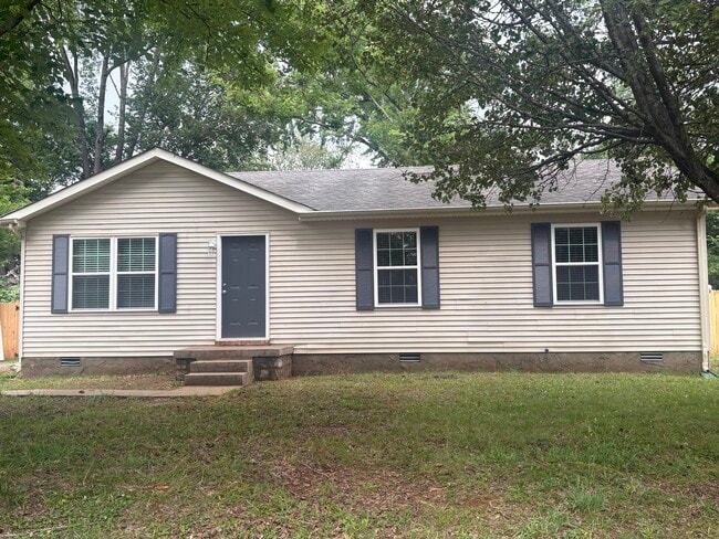 Building Photo - 1039 N Lakeshore Dr