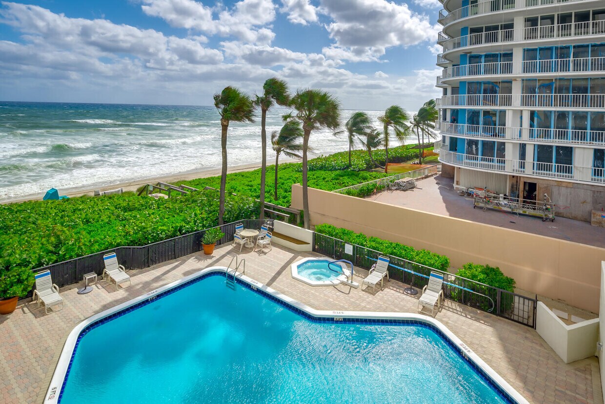 Foto principal - 3201 S Ocean Blvd