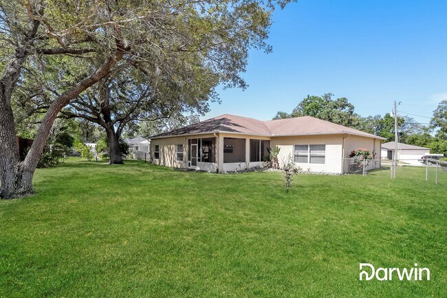 Foto del edificio - 1278 Melville Ave, Spring Hill, FL 34608