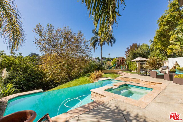 Foto principal - 6725 Portshead Rd