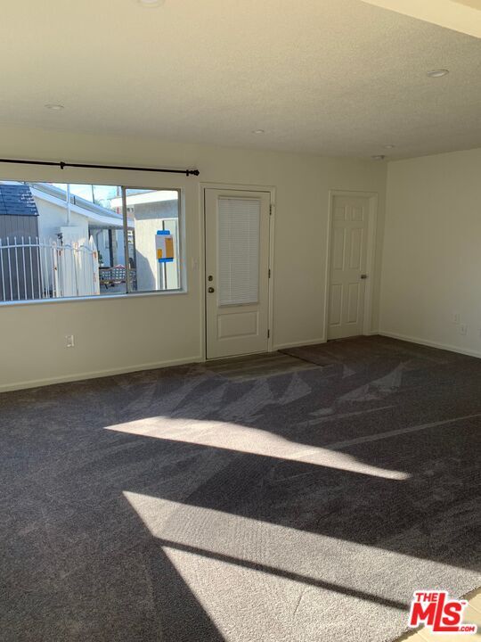 Foto del edificio - 20514 Catalina St