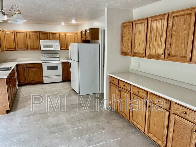 Foto del edificio - 51880 Courtland Dr