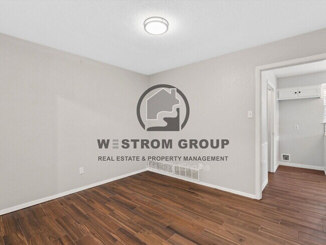 Building Photo - 5402 Rimrock Ct