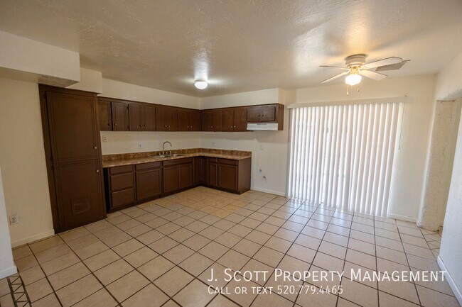 Foto del edificio - 6134 W Cavalier Dr