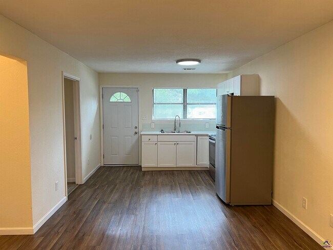 Foto del edificio - 405 Westcliff Cir