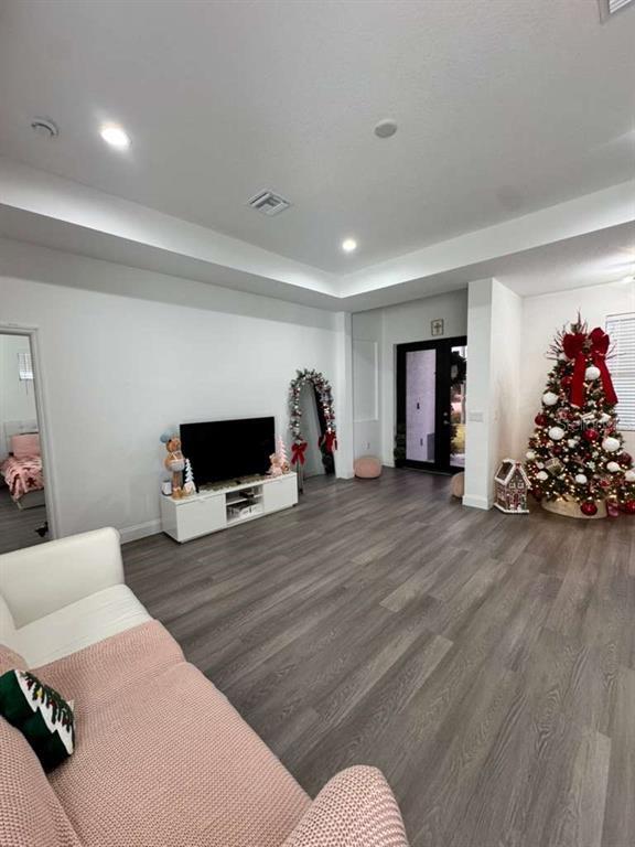 Foto del edificio - 407 Ranier Ave