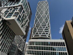 Building Photo - 230 Simcoe St