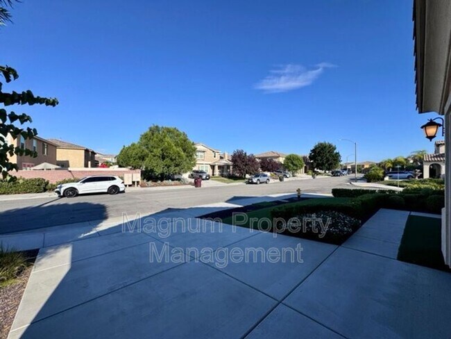 Building Photo - 30223 Mahogany St
