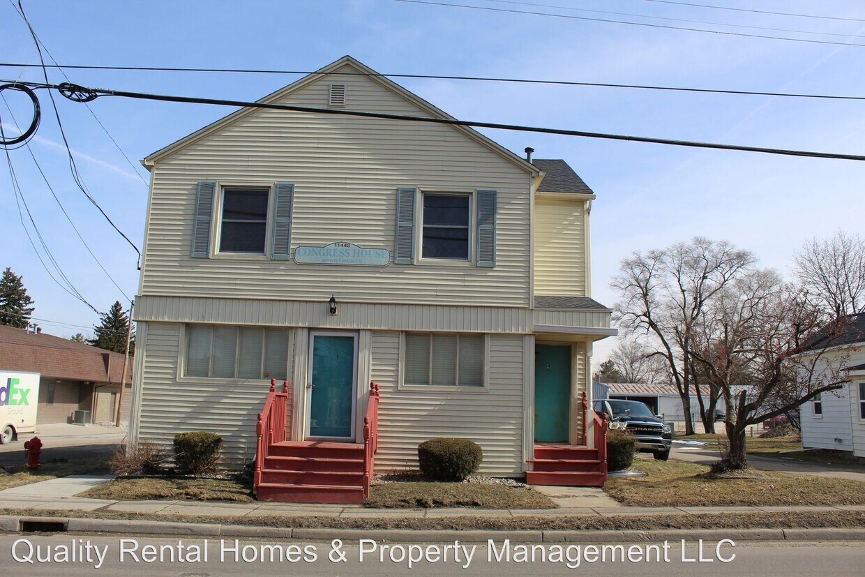 11448 Saginaw St, Mount Morris, MI 48458 Room for Rent in Mount