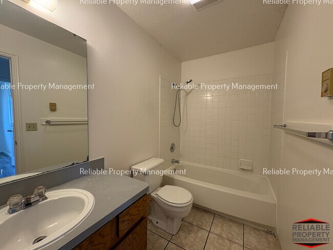 Foto del edificio - 2122 Meppen Dr