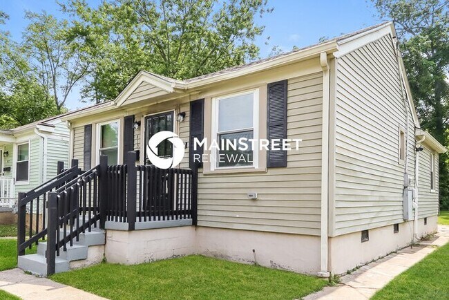 Foto del edificio - 3 Bedroom Pet-Friendly Home in Louisville, KY with Main Street Renewal