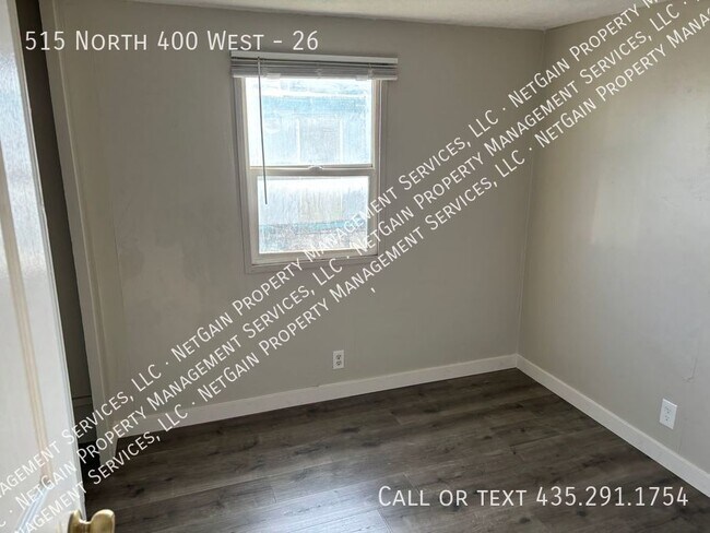 Foto del edificio - Updated Pet Friendly 2 Bedroom